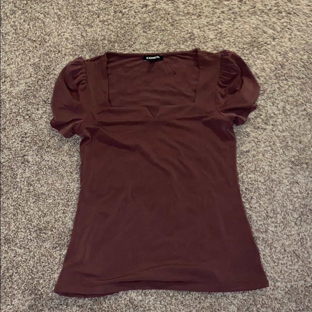 Express blouse with neckline cut out
